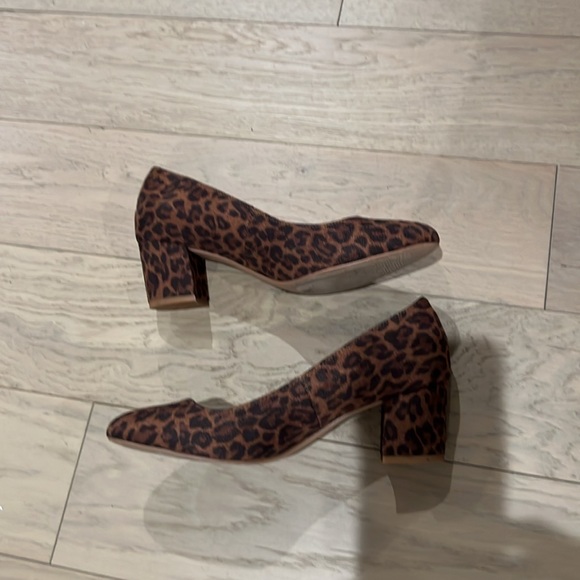 Leopard Print Pumps (NWOT) - Picture 5 of 5